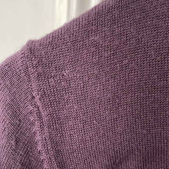 IDO faded purple v neck sweater size small - Picture 6 of 6
